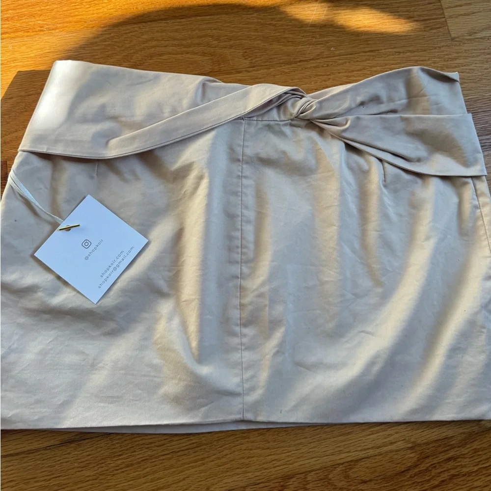 Authentic Reworked Gucci Beige Mini Skirt - Picture 2 of 4